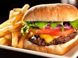 KIDS Beef Burger &amp; Fries